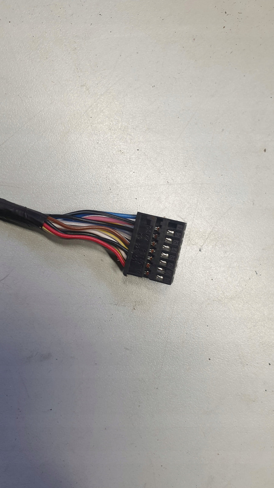 Pr Lusterko zewnętrzne AUDI A4 B9 8W1857410L 14pin