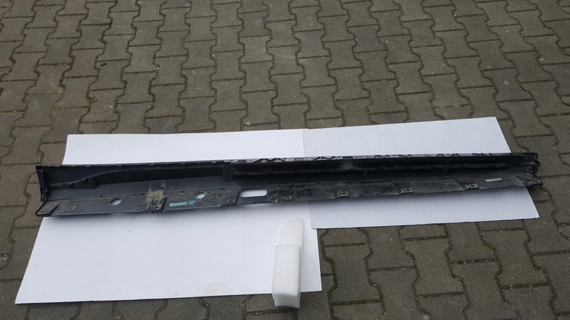 Listwa progowa lewa strona AUDI R8 4S0853859 demontaż