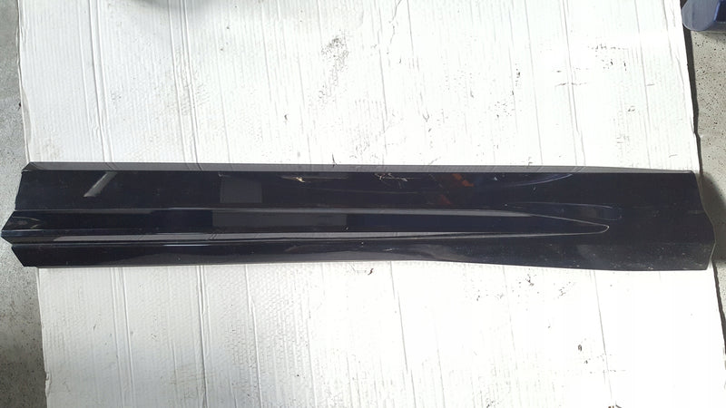 Listwa drzwi prawy przód AUDI Q3 II 83A853960A/B