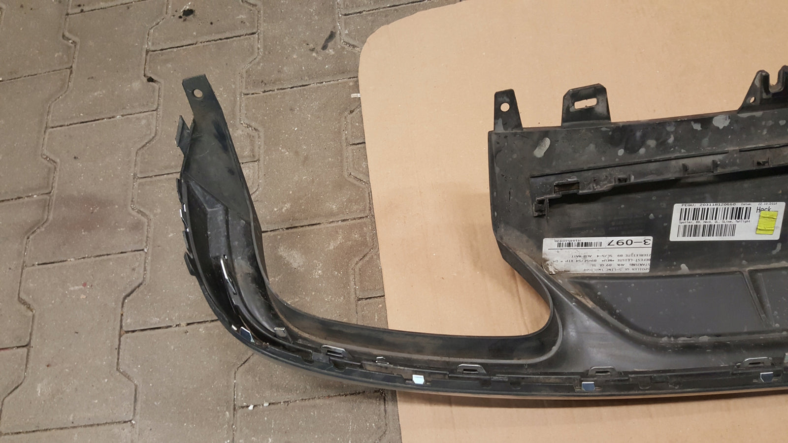 SPOILER ZDERZAKA TYŁ 8W0807521S AUDI A4 B9 S-LINE