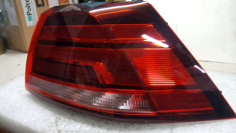 Volkswagen OE LAMPA TYLNA PRAWA W BŁOTNIK GOLF 7 LIFT 5G0945096Q LED