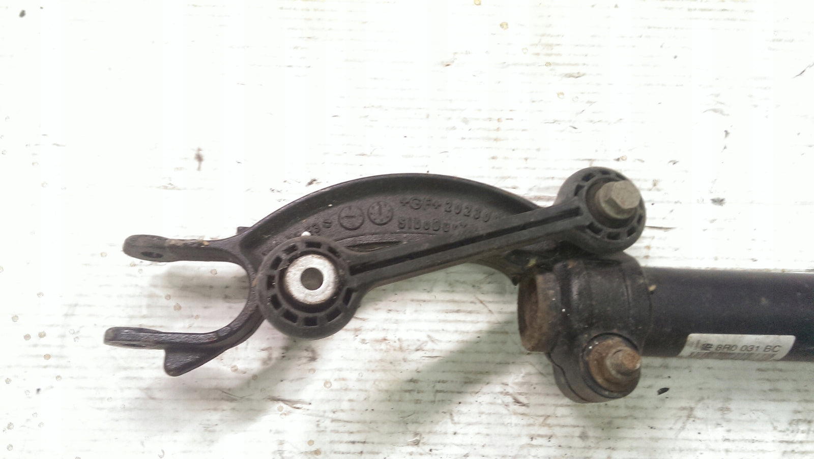 Amortyzator przód AUDI Q5 8R0413031BC demontaż