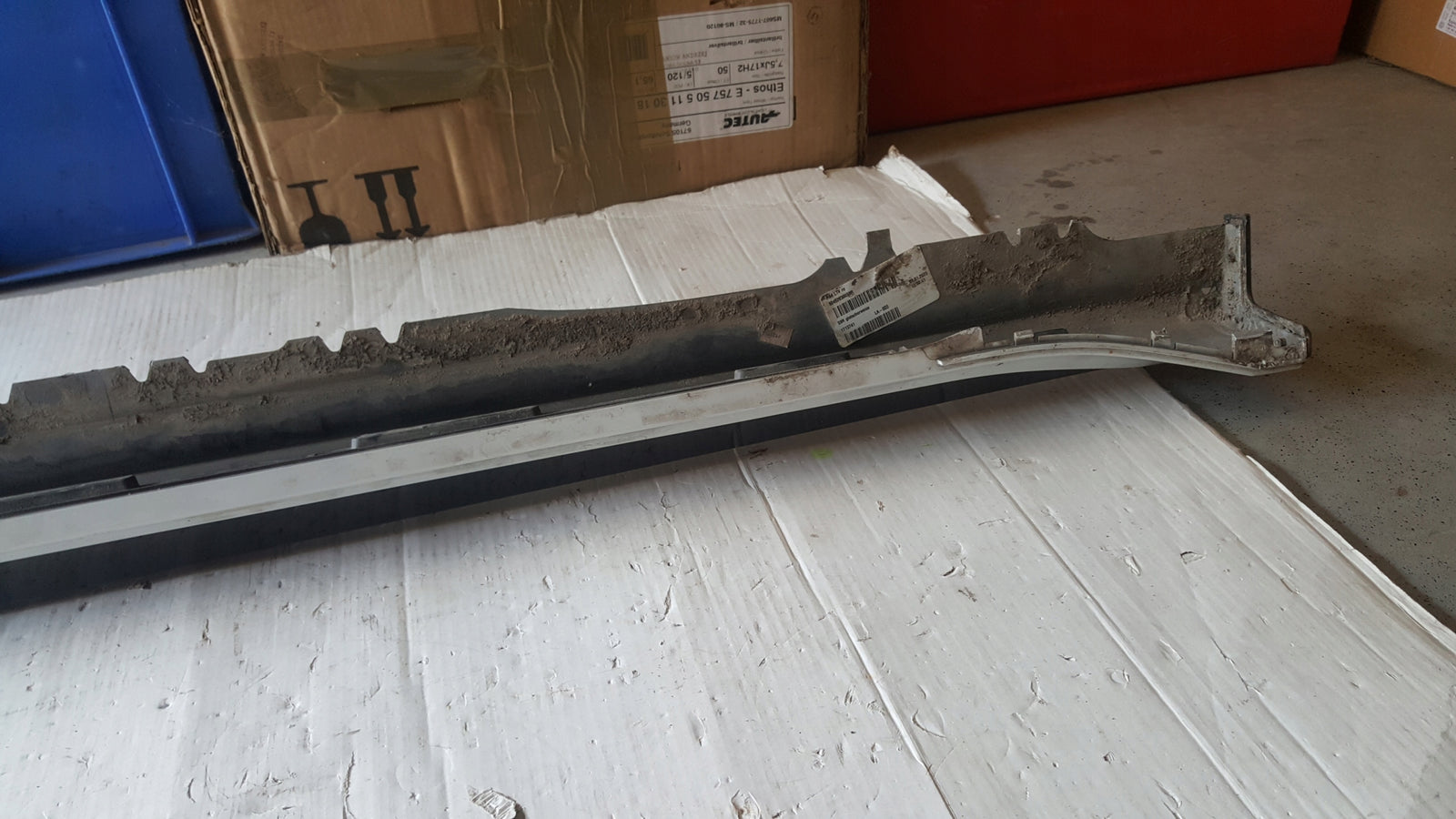 Listwa nakładka progowa prawa AUDI RS4 (B9) 8W9853856C F ŁADNA demontaż