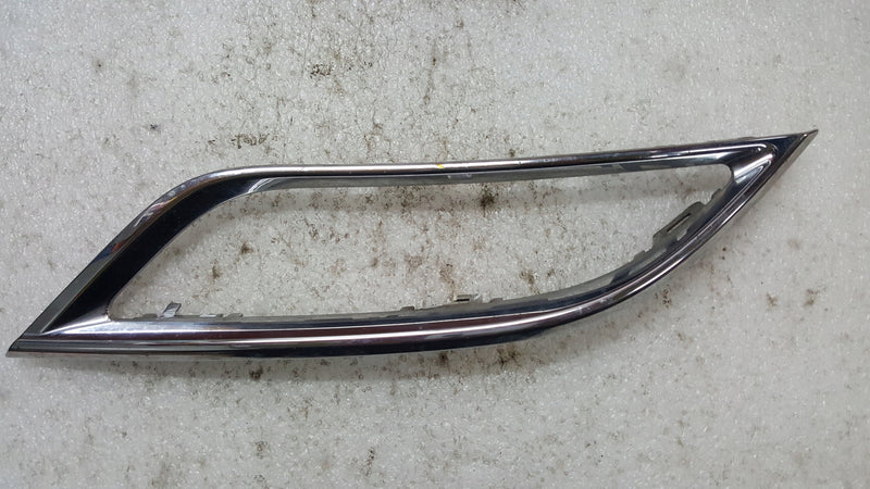 RAMKA CHROM ZDERZAKA L VW GOLF VII KOMBI 5G9853209 demontaż