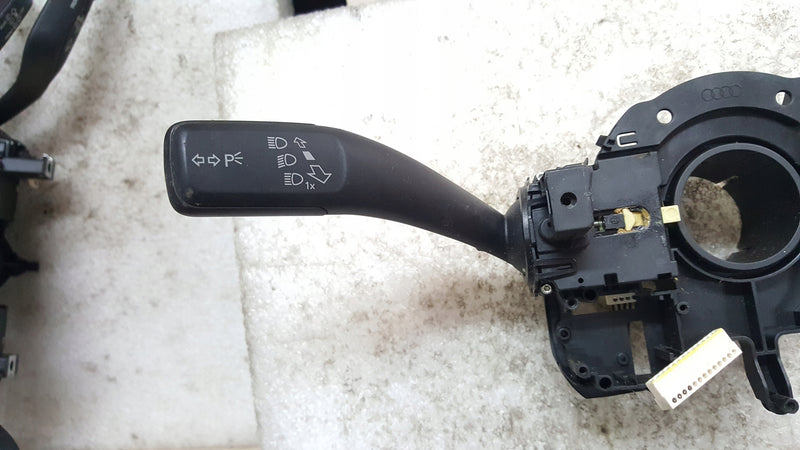 MANETKA PRZEŁĄCZNIK ZESPOLONY A4 B8 8K0953502BJ