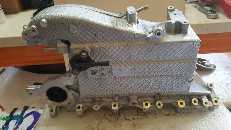 Kolektor ssący VW AUDI SEAT SKODA 2.0 TDI 05L129766Q demontaż