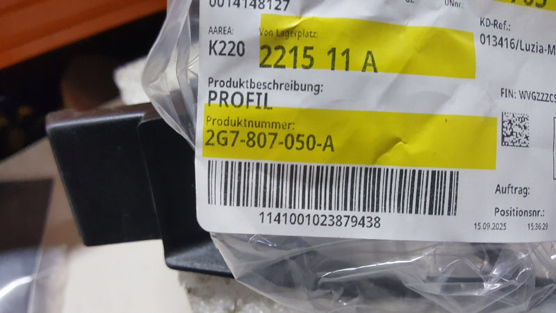 VOLKSWAGEN OE VW TAIGO ŚLIZG ZDERZAKA PRZÓD LEWY PRAWY 2G7807049A/050A
