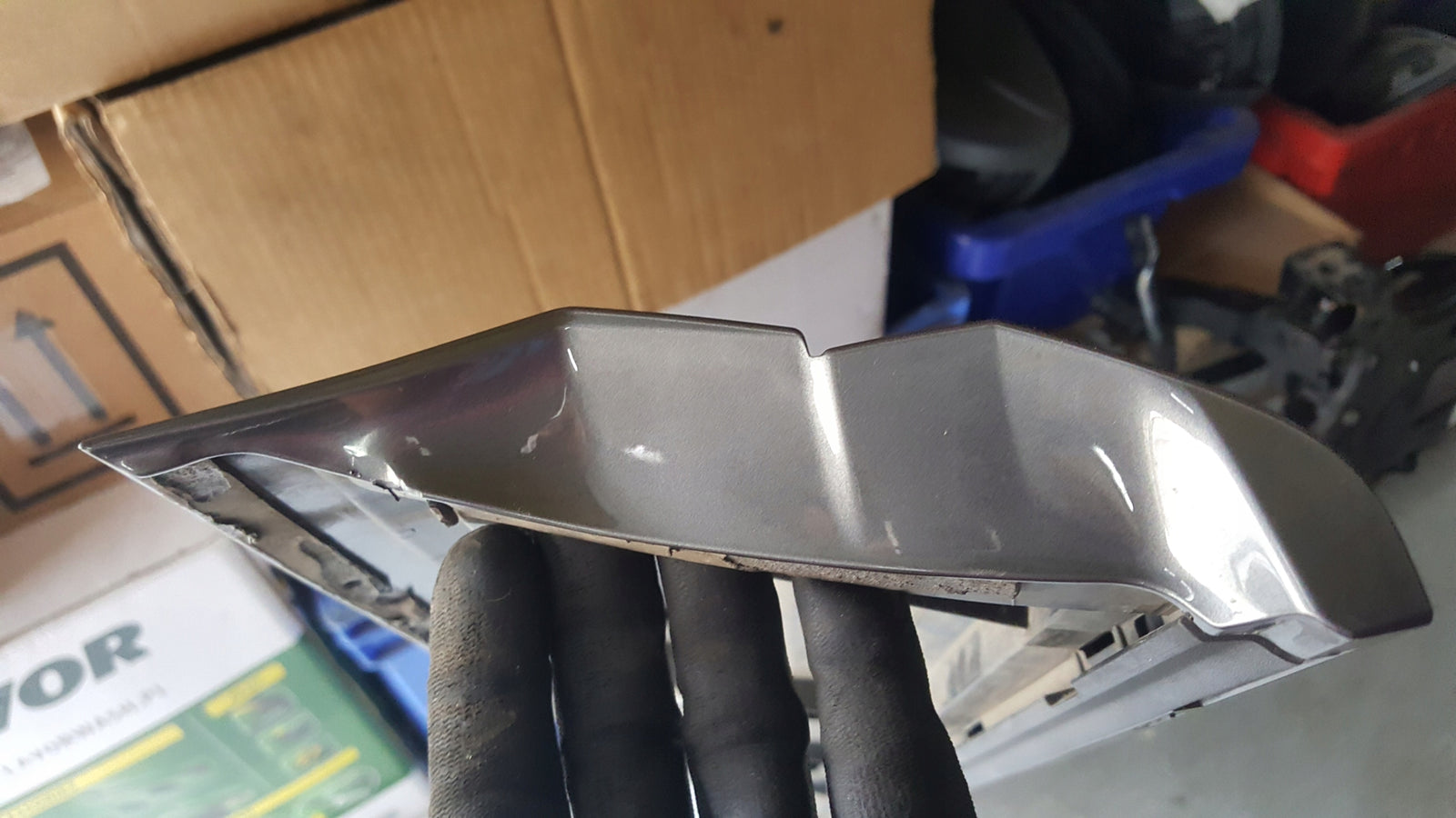 Listwa drzwi prawy przód SEAT CUPRA FORMENTOR 5FF854940A demontaż