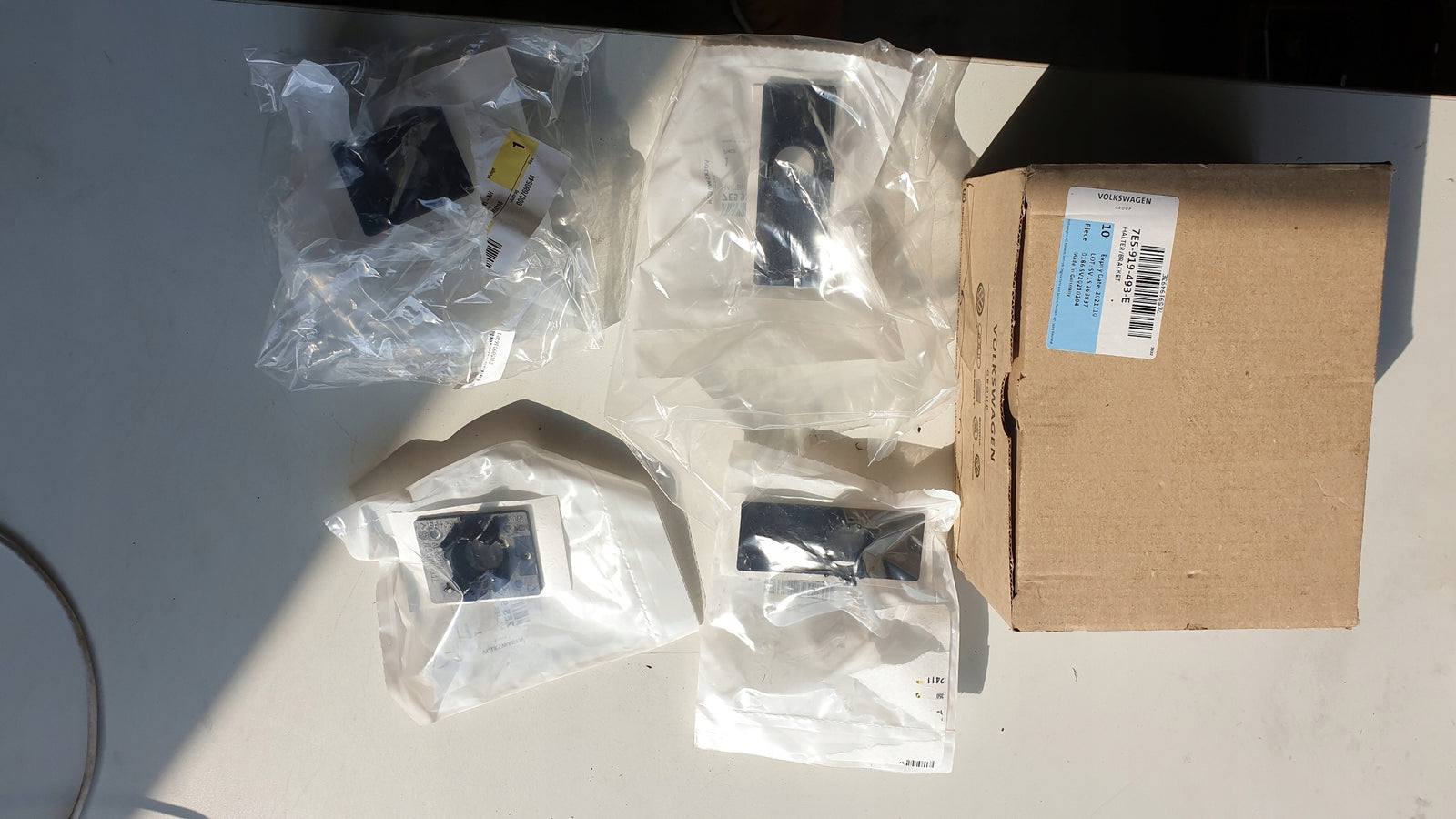 Mocowanie pdc w zderzak Vw T6 T6.1 7E5919493E 494D