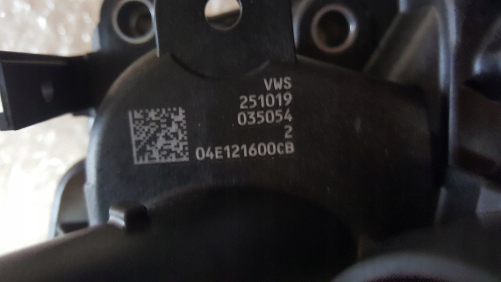 SEAT VW AUDI POMPA WODY 04E121600CB