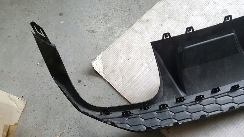 Dokładka zderzaka tył AUDI A3 S3 sedan 8Y5807521C