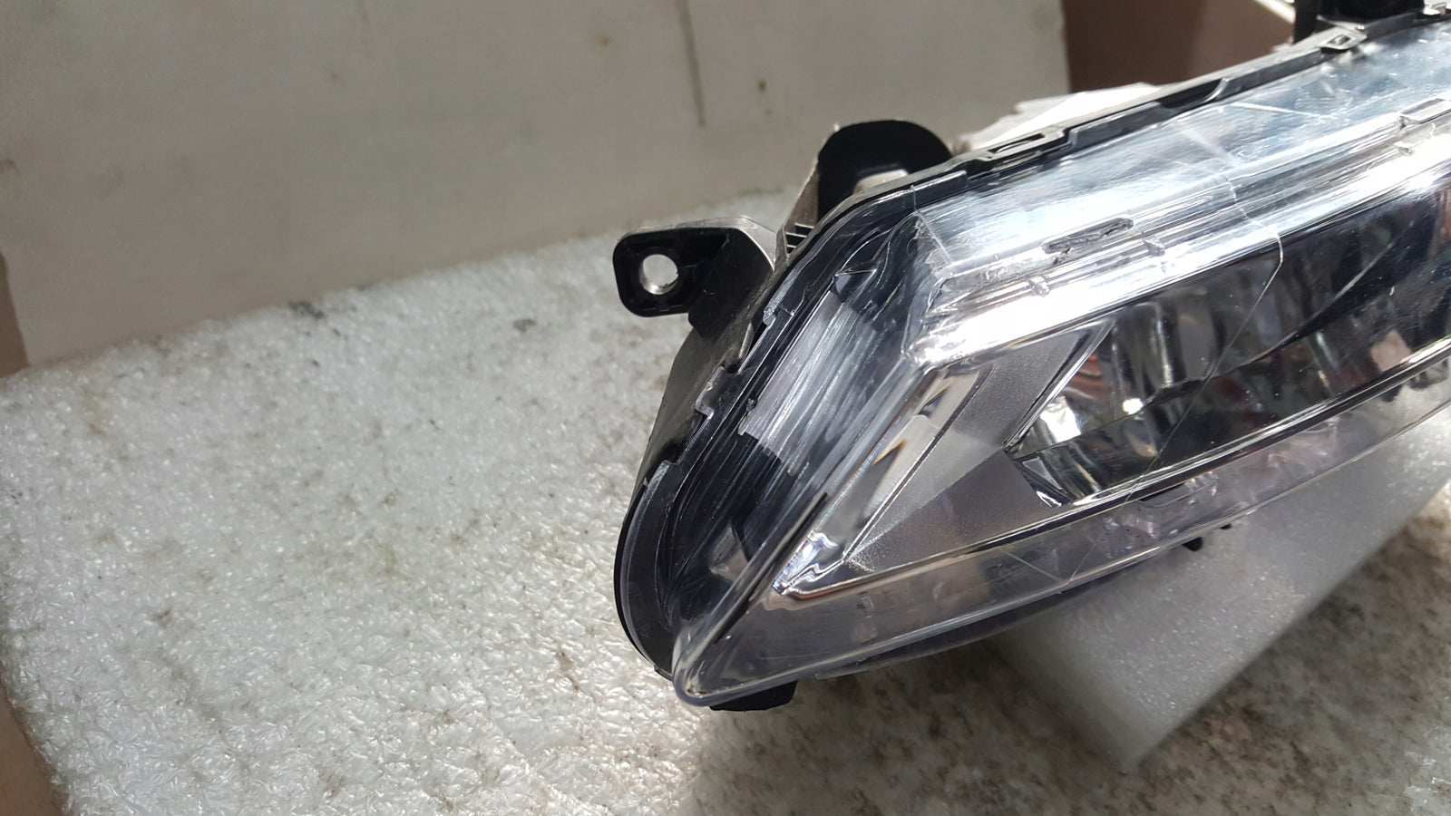 Prawy halogen LED-- SEAT LEON 5F0941702C demontaż oryginał