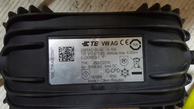 Ładowarka przewód VW AUDI 12E971675BS oryginał