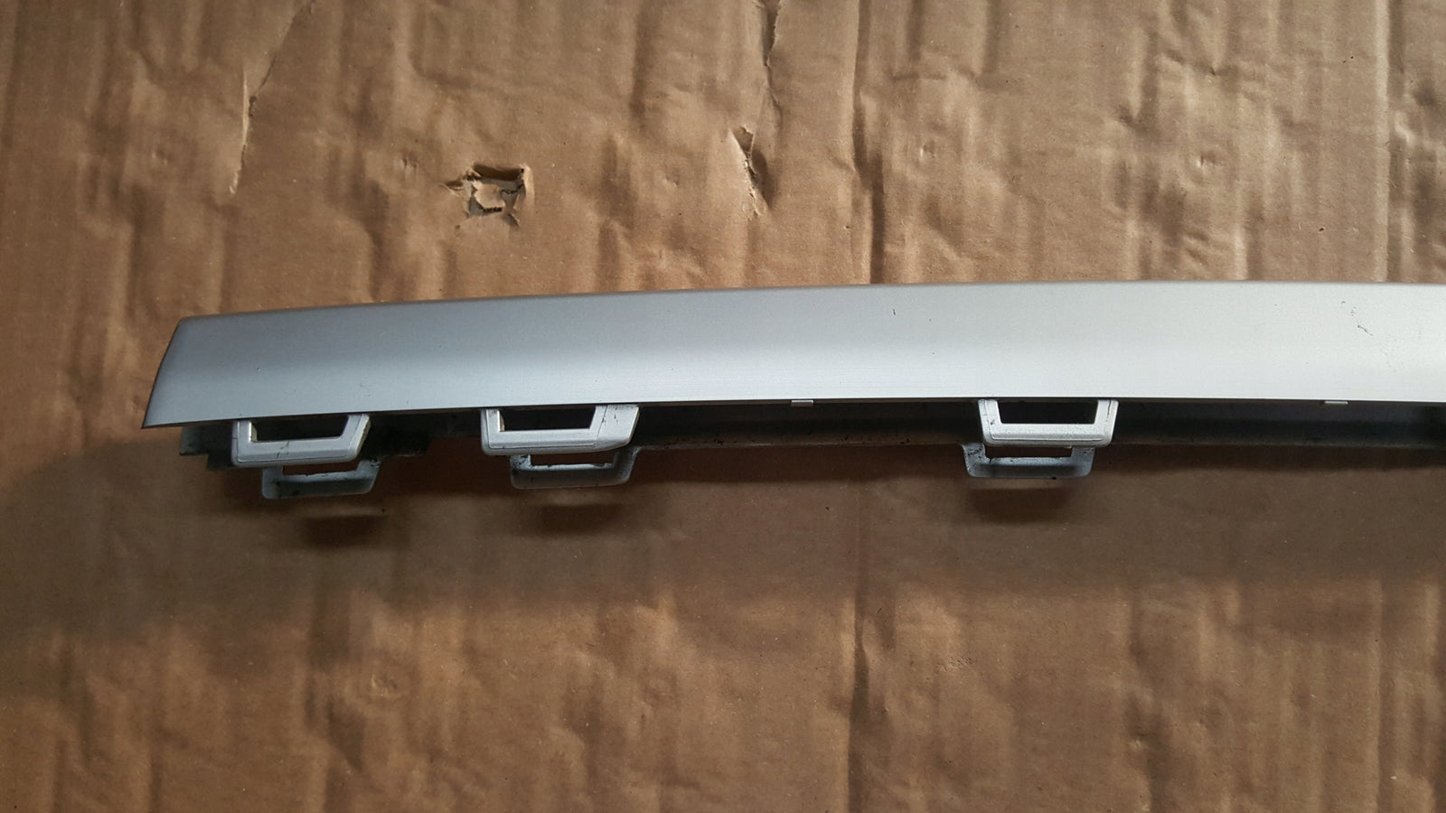 LISTWA ZDERZAKA PRZÓD AUDI A6 C8 LIFT S-LINE 4K0807717B ŚRODKOWA PRZEDNIA