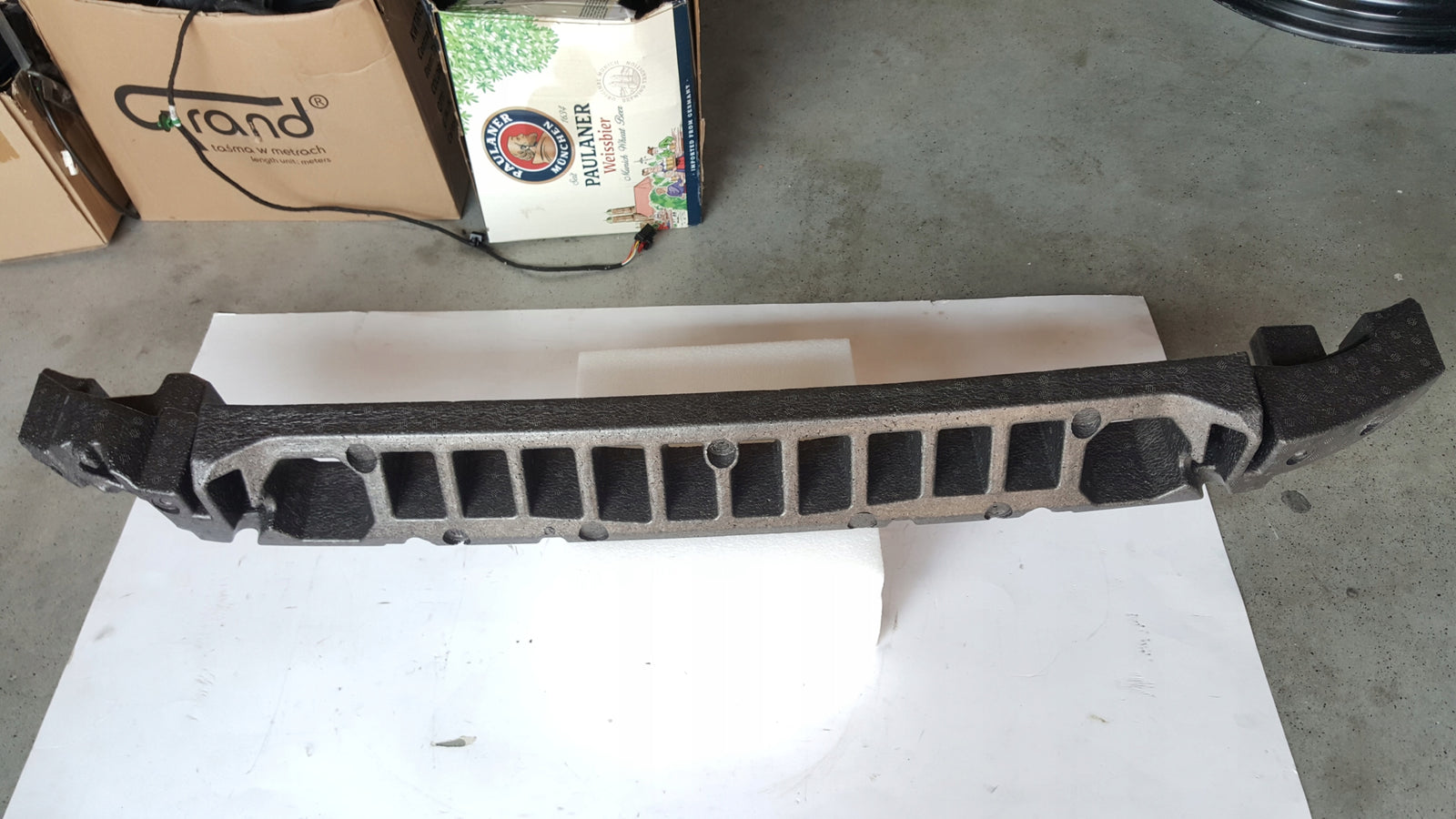 NOWY ORYGINALNY absorber zderzaka przedniego VW PASSAT B8 lift 3G0807251D