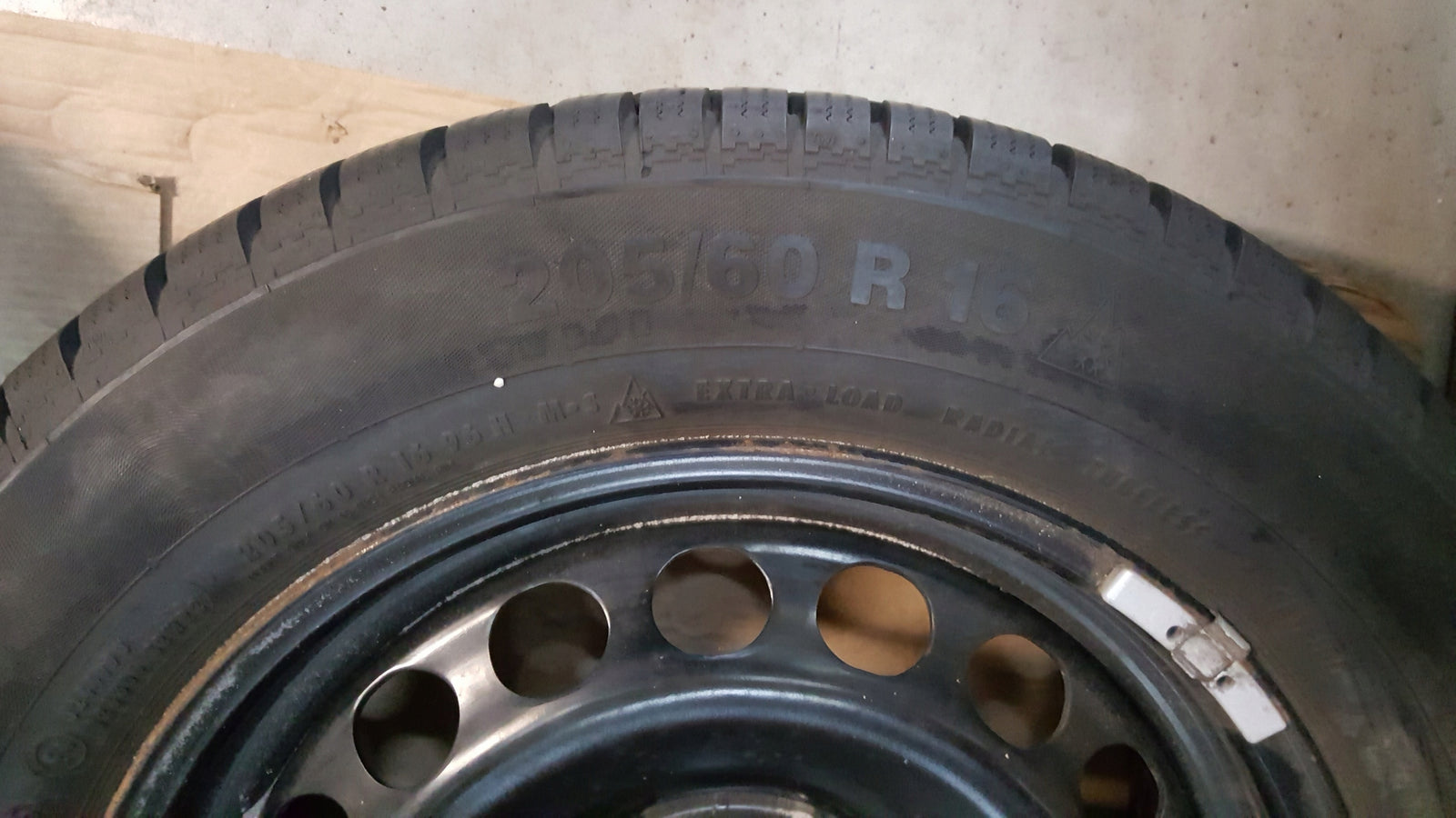 4 FELGI STAL Vw Sharan 7N0601027E 6.5x16 5x112 ET33 205/60/16 96H zimaConti