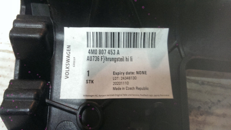 Ślizgi zderzaka L+P tył AUDI Q7 4M0807453A/454A