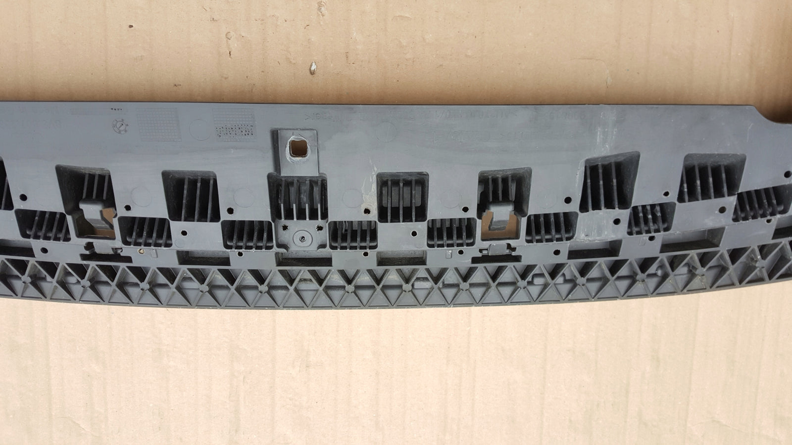 AUDI A3 8V 2012>- SPOILER PŁYTA OSŁONA POD ZDERZAK PRZÓD PRZEDNI 8V3807233B