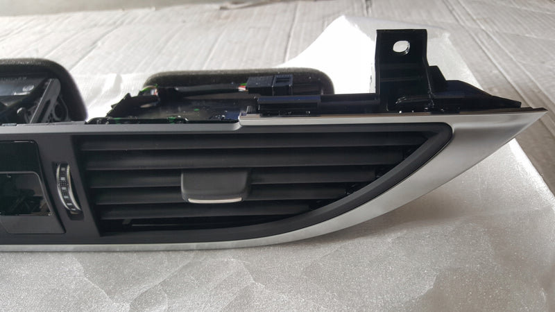 Środkowa kratka nawiewu AUDI A6 C7 A7 4G1820951J