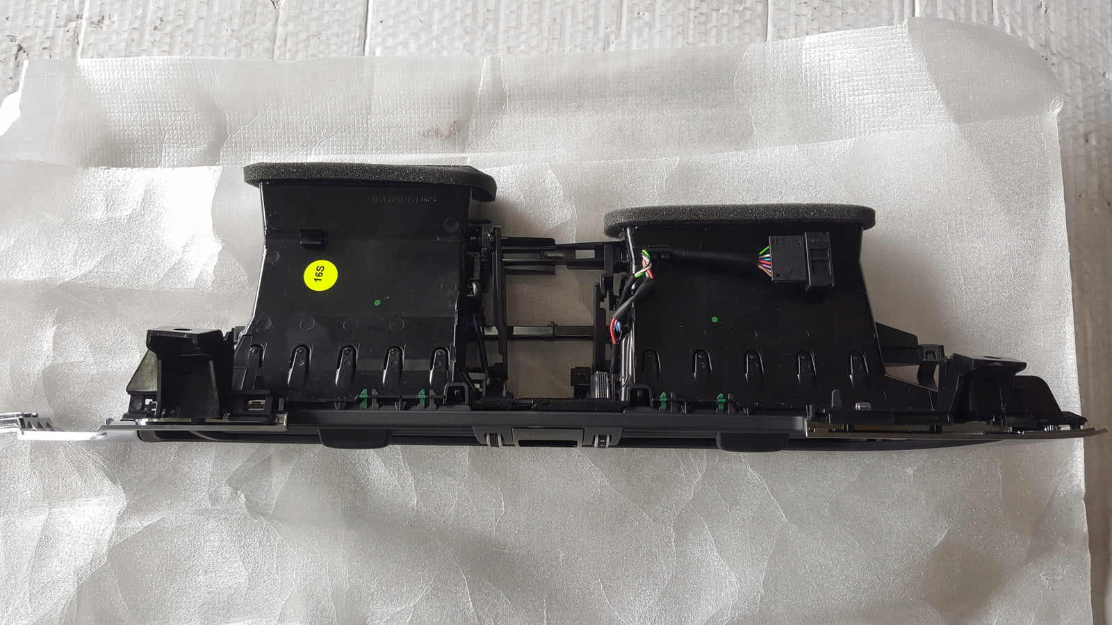 Środkowa kratka nawiewu AUDI A6 C7 A7 4G1820951J