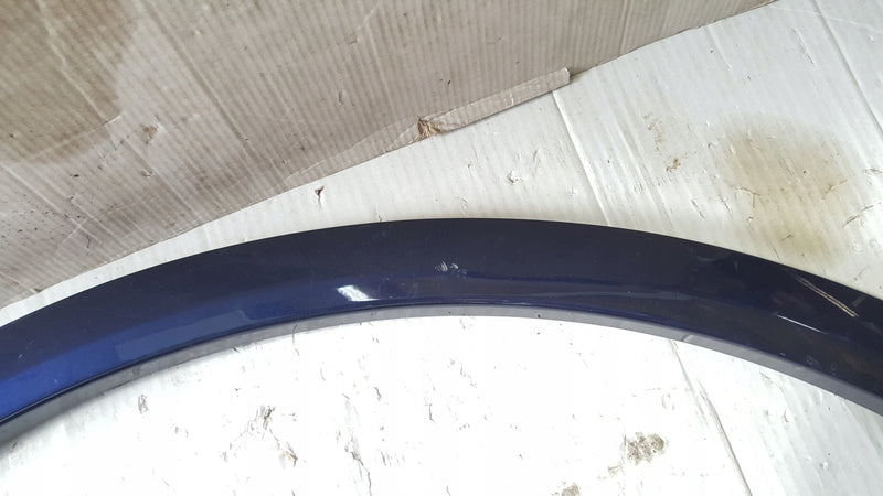 Listwa błotnika prawy przód AUDI Q5 80A853718F demontaż