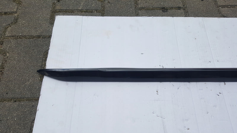 Listwa progowa prawa AUDI A4 B9 S-LINE 8W0853931A
