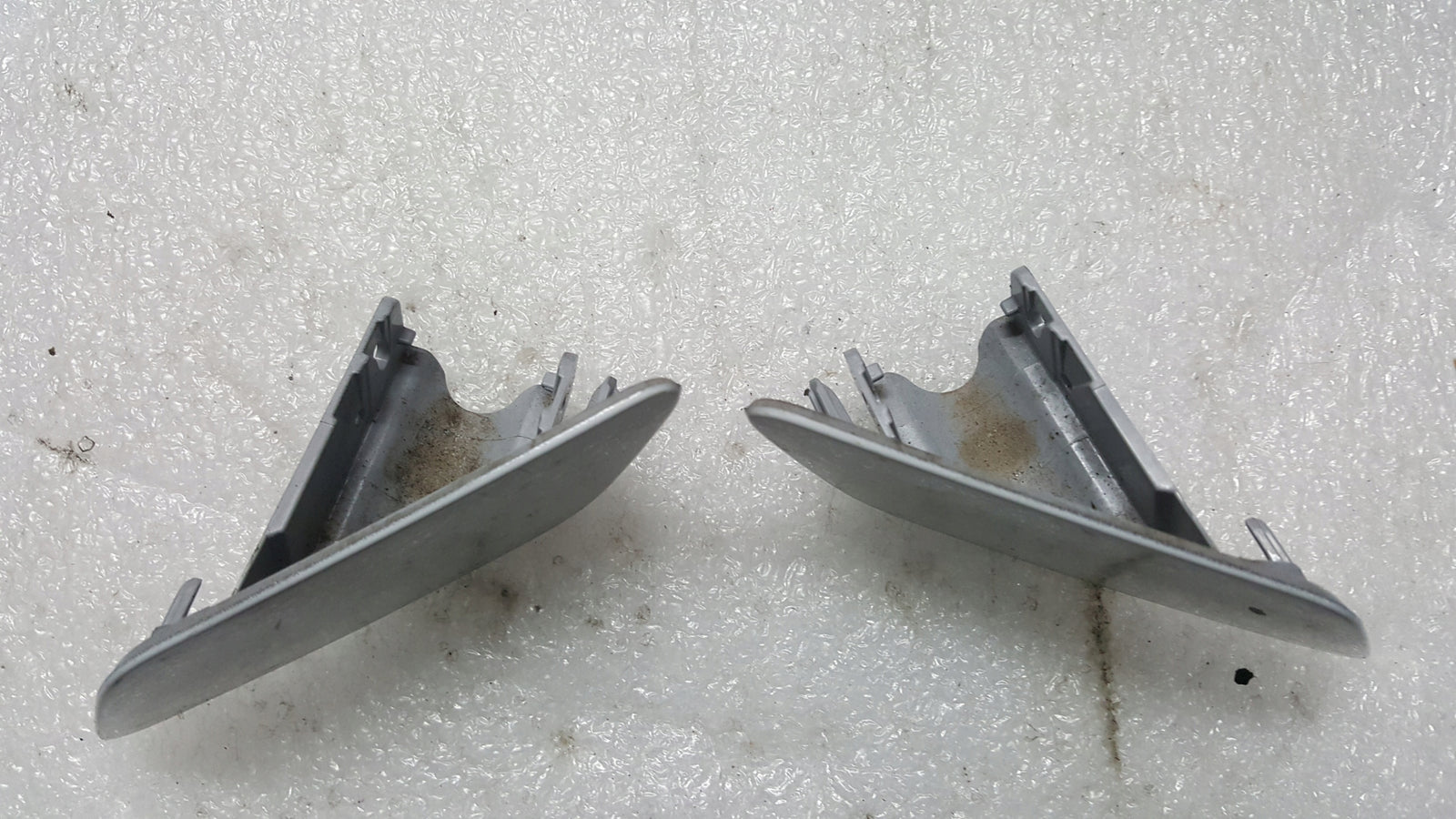 Zaślepki spryskiwaczy L+P AUDI A3 8Y0955275A/276A