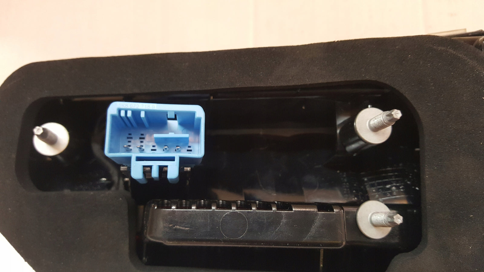 Kompletna tylna lewa lampa LED VW T-ROC 2GA945093B 2GA945095D demontaż