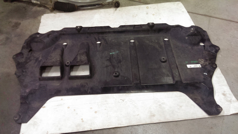 Podłoga osłona silnika AUDI TT 8S7825236B DEMONTAŻ