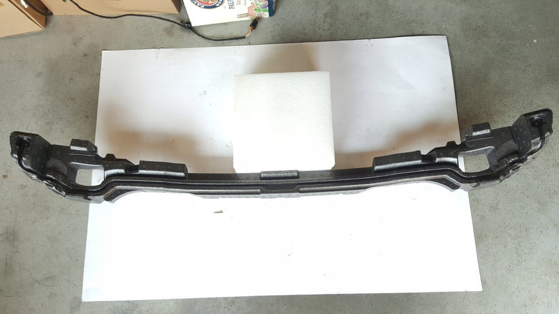 NOWY ORYGINALNY absorber zderzaka przedniego AUDI A3 8V0807550A