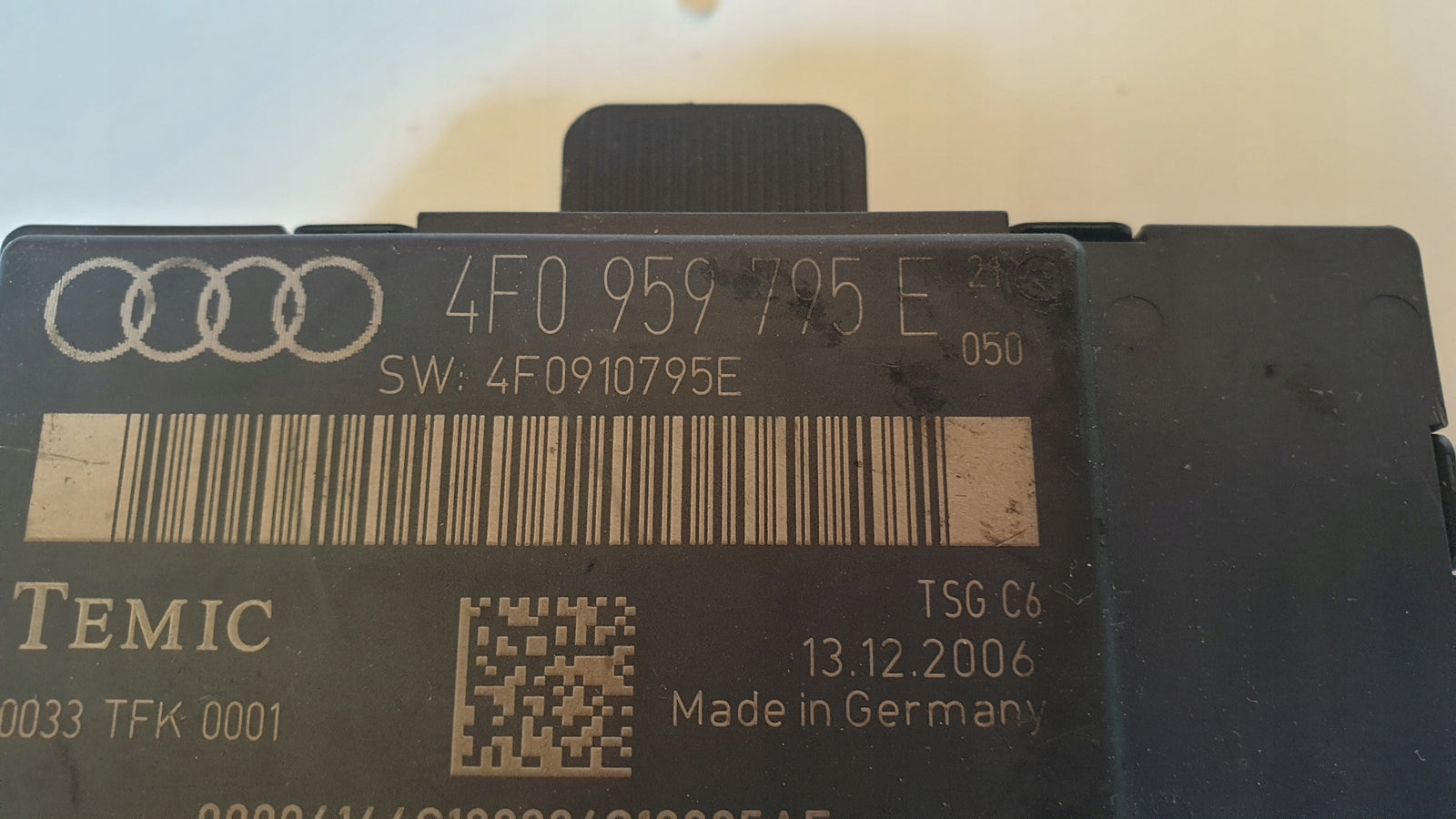 Sterownik drzwi 4F0959795E