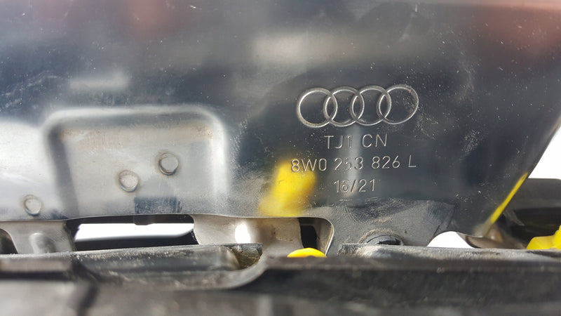 Prawa końcówka wydechu + uchwyt AUDI 8W0253826L 8W0807348E demontaż