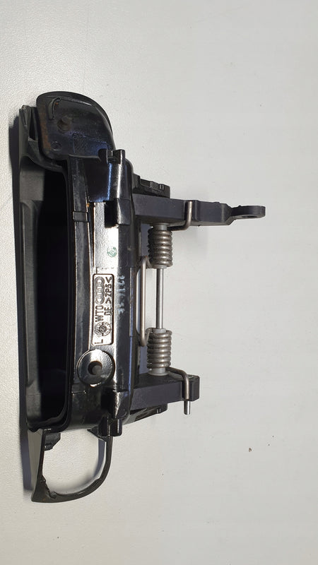 LE klamka zewnętrzna przód AUDI R8 4208370207A