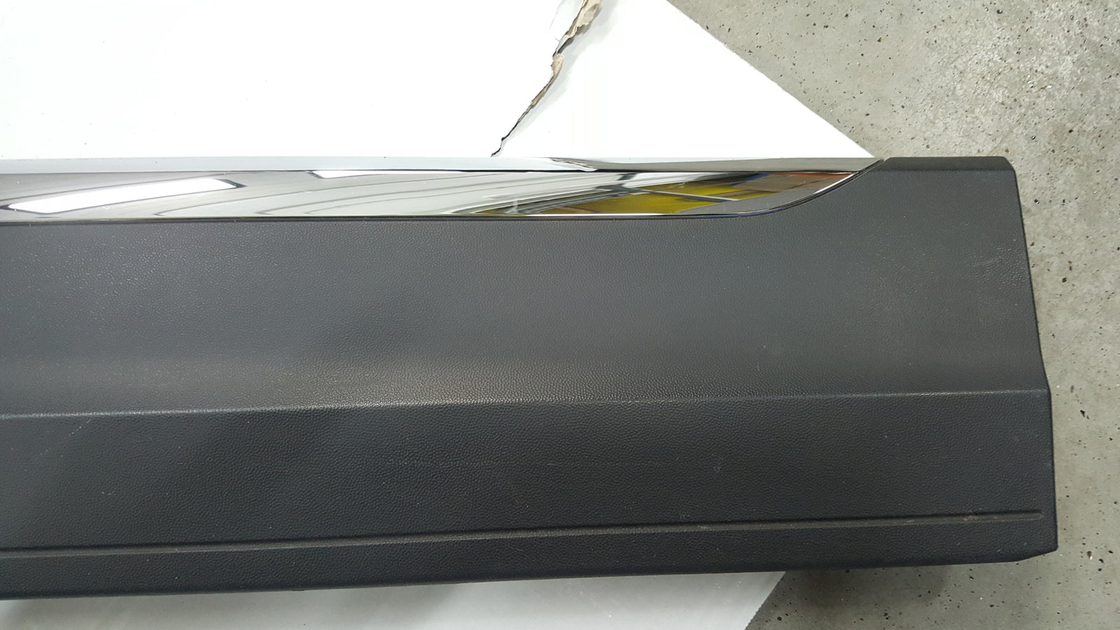 Listwa drzwi prawy przód VW T-ROC cabrio 2GC854940