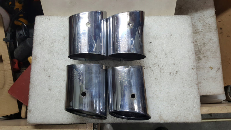 Audi S3 A3 8Y KOŃCÓWKI RURY WYDECHOWEJ KOMPLET 8S0253825A 8S0253826A