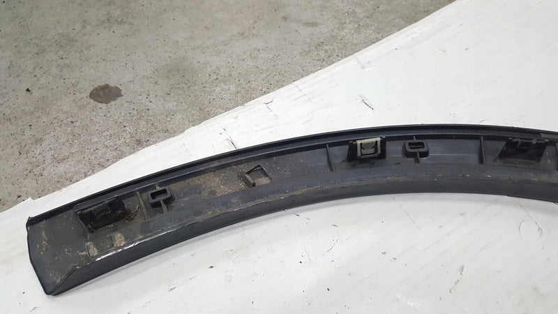 Listwa błotnika prawy przód AUDI Q2 81A853718A