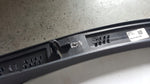 Listwa błotnika prawy przód VW TOUAREG 3 760853718A demontaż