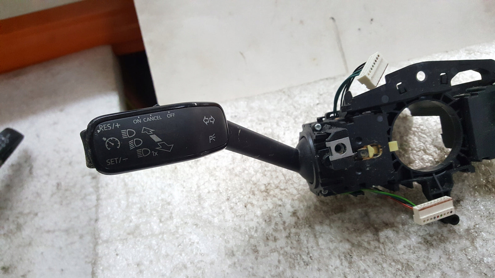 SKODA OCTAVIA III MANETKI PRZEŁĄCZNIKI 5Q0953507GF 5Q0953513T