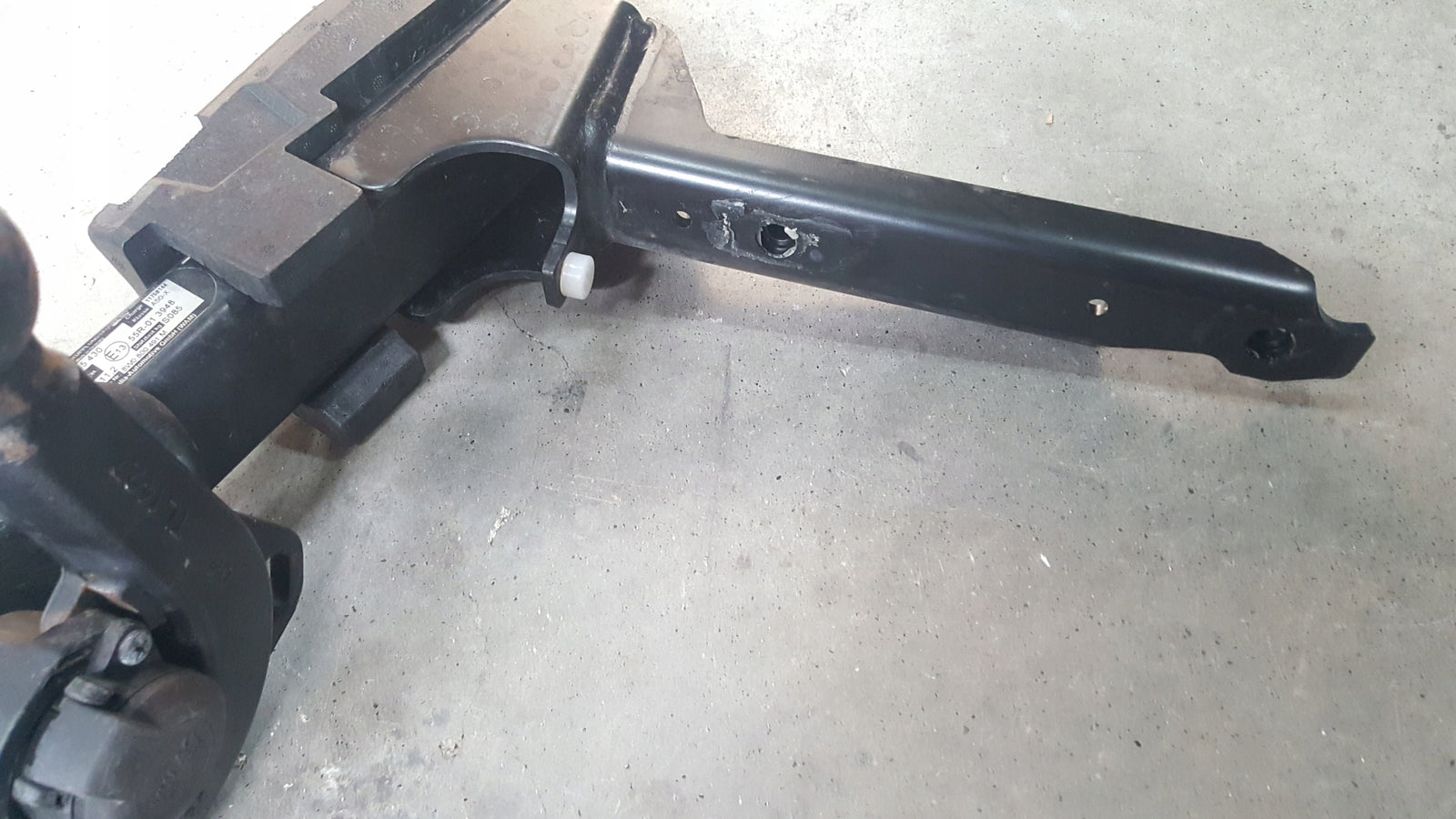 AUDI A4 B9 8W0 HAK HOLOWNICZY Z WIAZKA 8W0800491M 8W0971541F