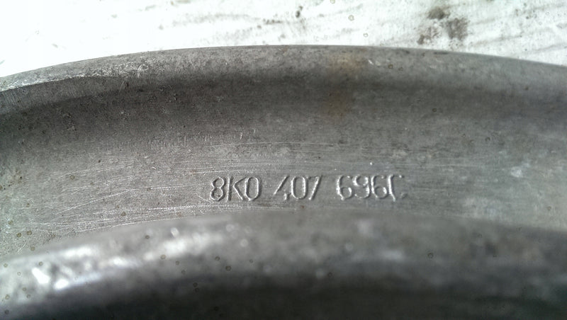 Wahacz prawy przód AUDI A4 B8 A5 8K0407696C
