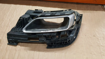 KOŃCÓWKA WYDECHU LEWA UCHWYT AUDI A4 B9 S-LINE - 8W0253825M 8W0807347F