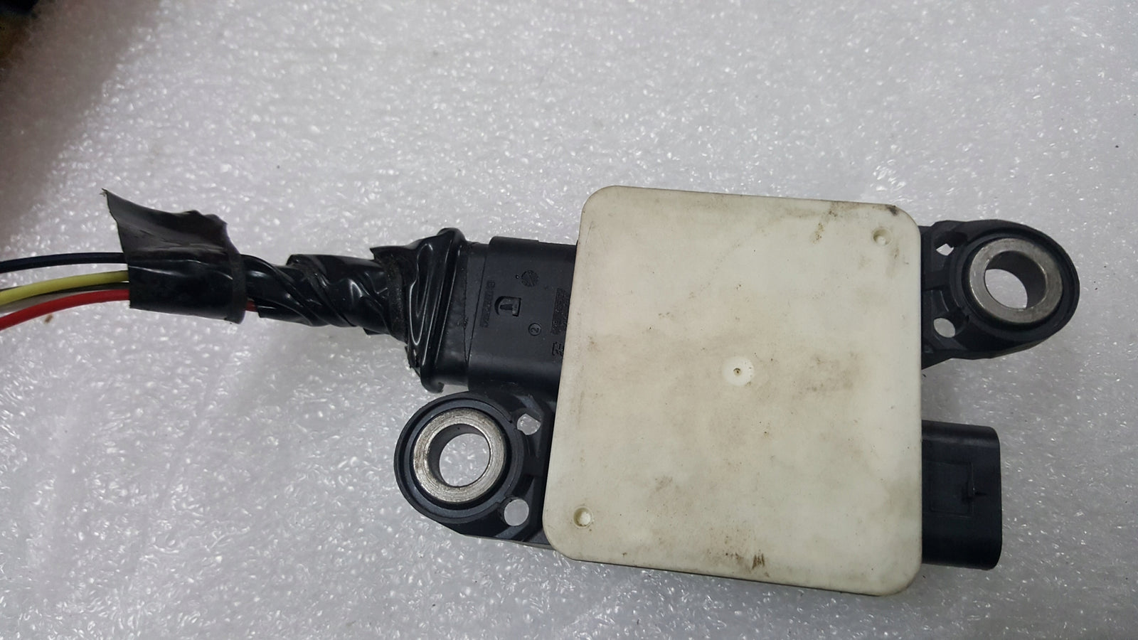 Sonda lambda czujnik NOX VW AUDI 4M0906261C demontaż