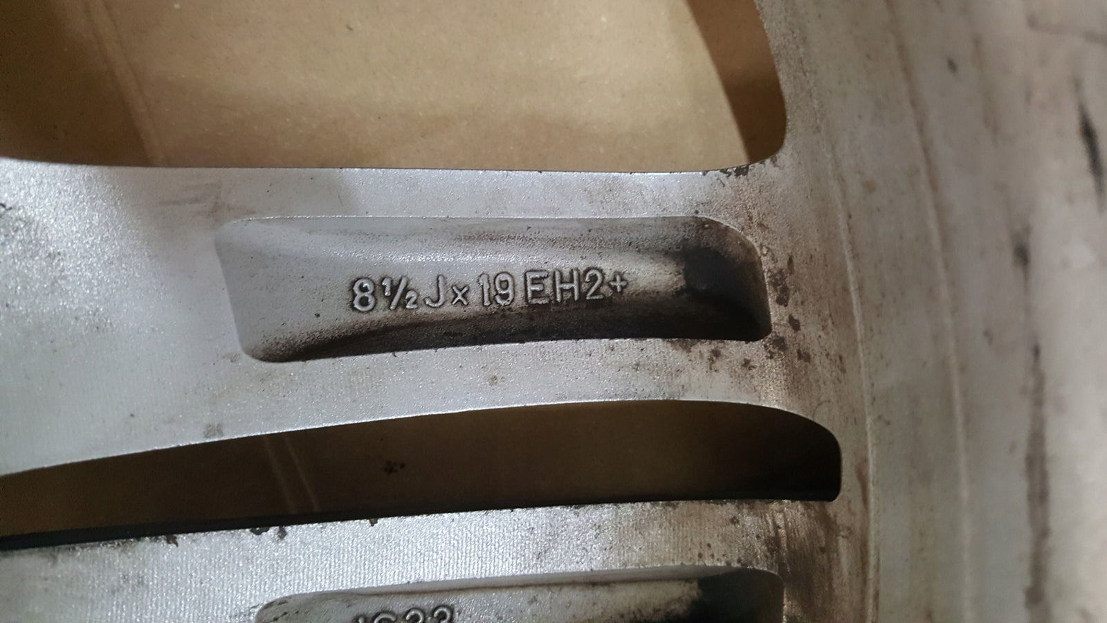 FELGA 19 BMW 5 F10 F11 F12 8,5 X 19 ET 33 WZ- 351M