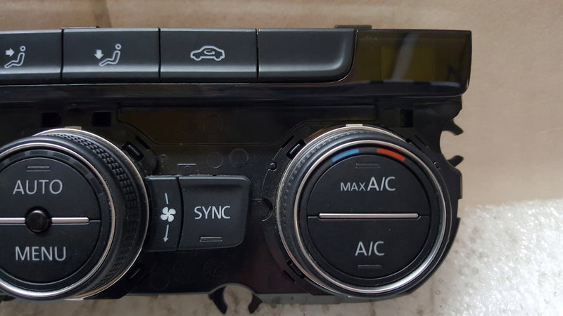 Panel klimatyzacji -- VW GOLF VII PASSAT TOURAN 5G0907044BF demontaż