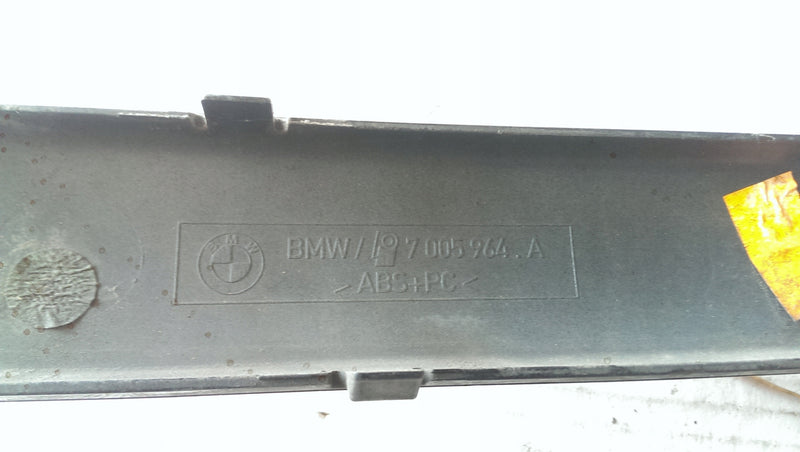 Listwa zderzaka prawy przód BMW E39 7005964A