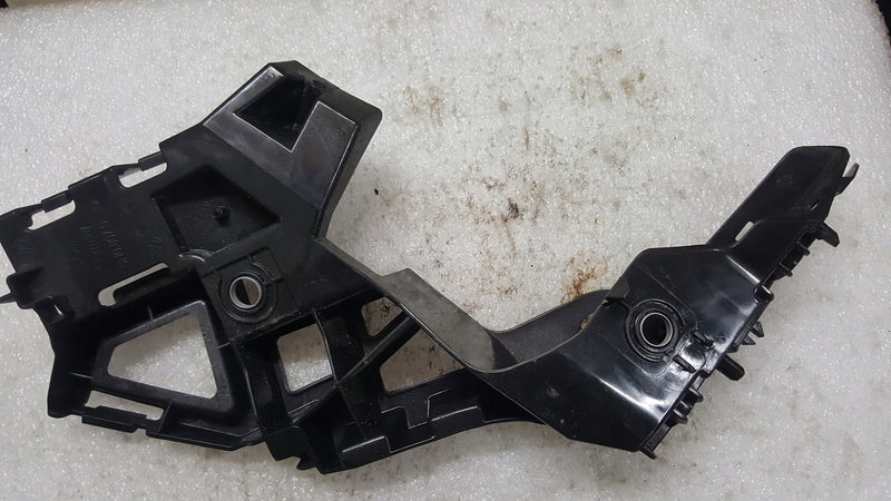 Mocowanie ślizg zderzaka lewy przód VW GOLF VIII 5H0807049D demontaż