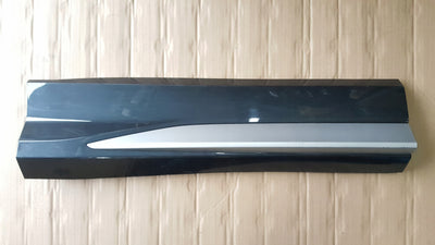 Listwa drzwi prawy tył AUDI Q3 II 83A853970A/B