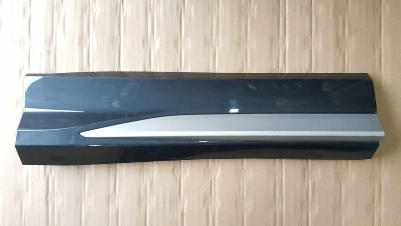 Listwa drzwi prawy tył AUDI Q3 II 83A853970A/B