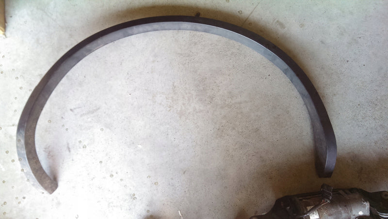 Listwa błotnika prawy tył VW TOUAREG 7P6854820BR