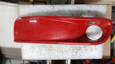 VOLKSWAGEN MULTIVAN T5 KRATKA ZDERZAKA RAMKA HALOGENU PRAWY PRZÓD 7H5807489